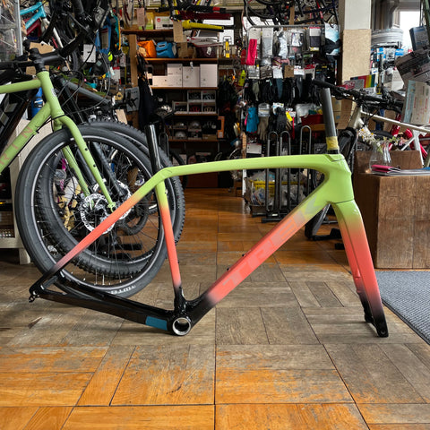 Boone Disc Frameset Coral Fade